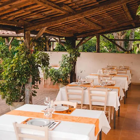 Alloggio per agriturismo Vittoria *