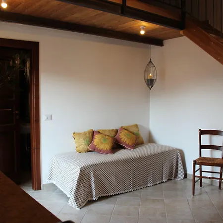 Vittoria Alloggio per agriturismo *