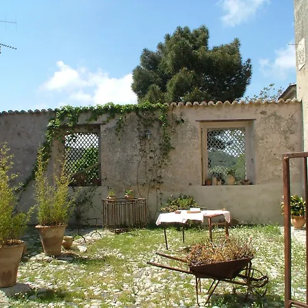 Vittoria Alloggio per agriturismo Guardavalle