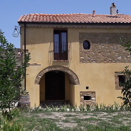 Alloggio per agriturismo Vittoria *